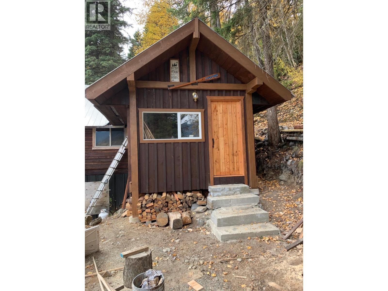 5276 CARIBOO LAKE ROAD - 22