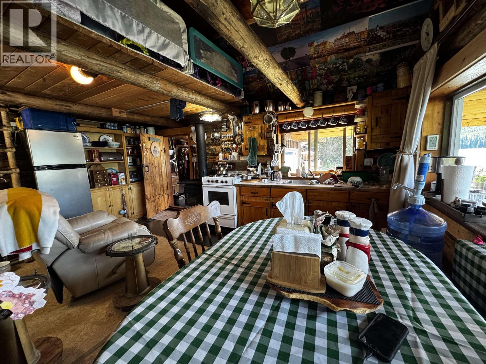 5276 CARIBOO LAKE ROAD - 12