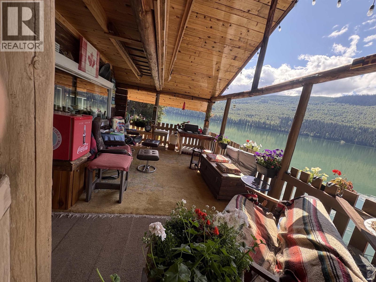 5276 CARIBOO LAKE ROAD - 31
