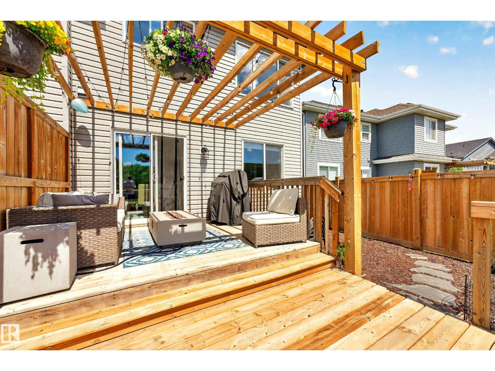 20507 128 AV NW — photo 16