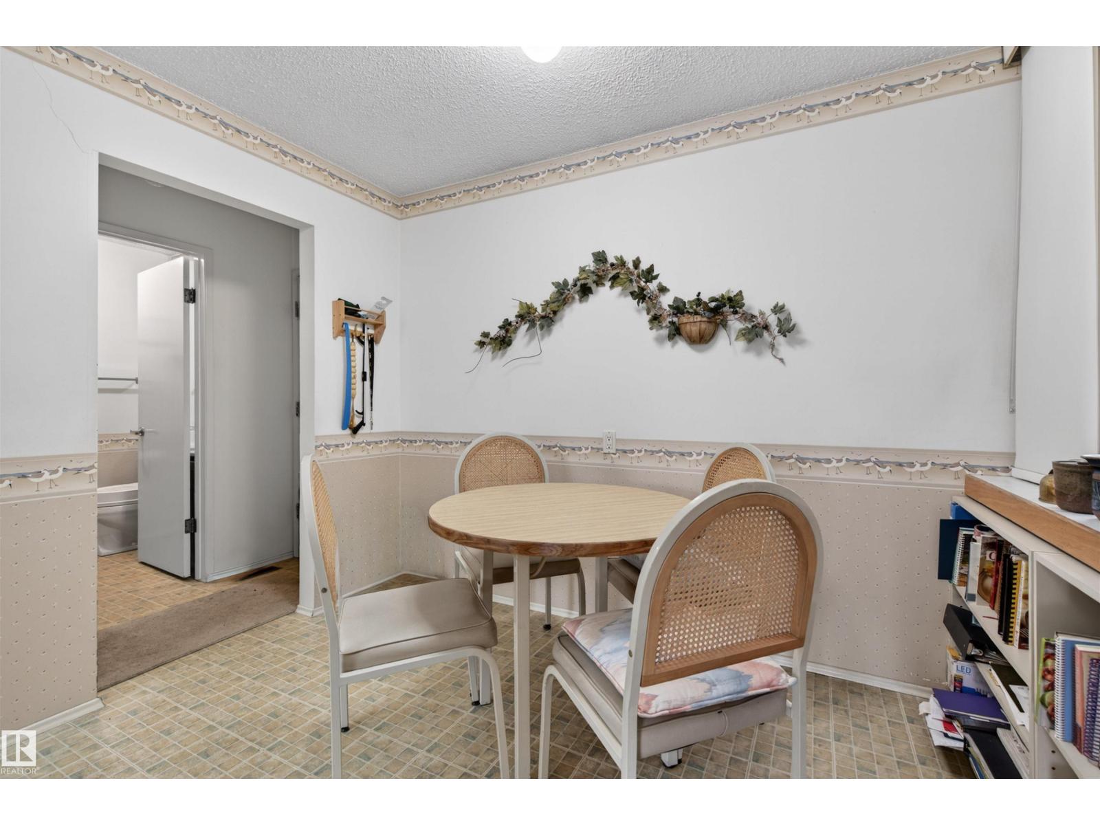 2705 124 ST NW - 17