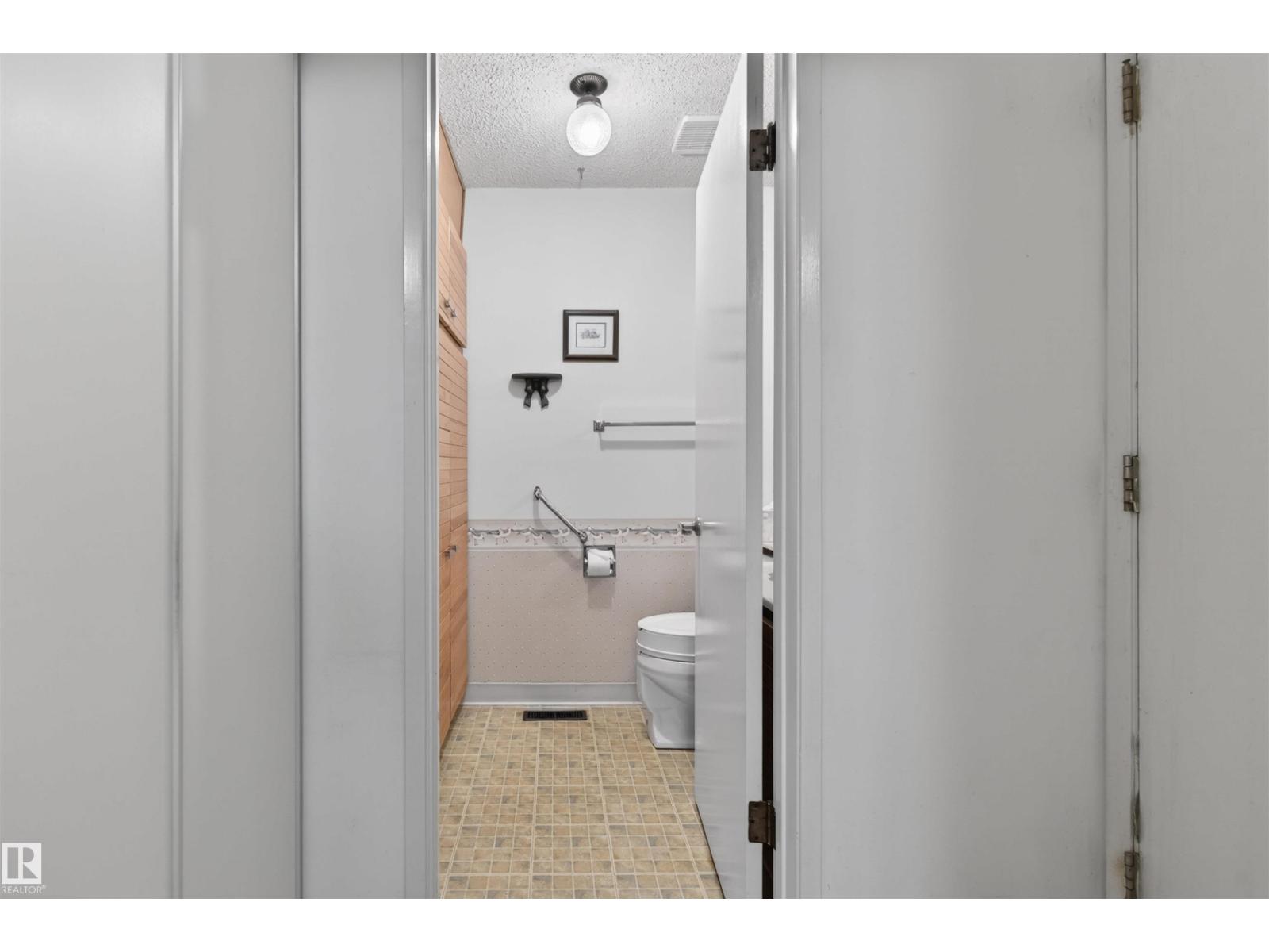 2705 124 ST NW - 18