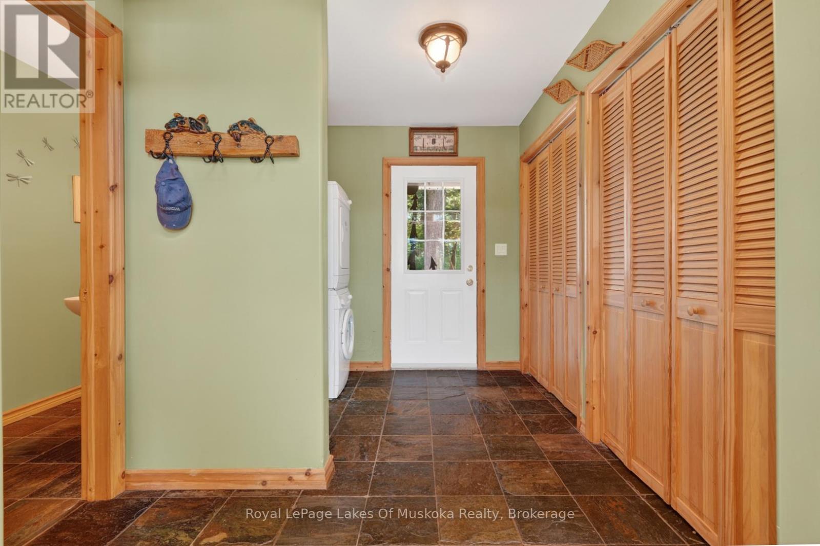 206 MACBETH ISLAND - Image 20
