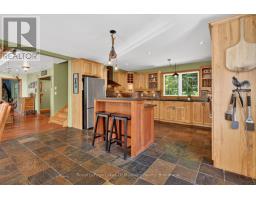 Dining room - 206 Macbeth Island, Bracebridge, ON P1L1X1 Photo 9