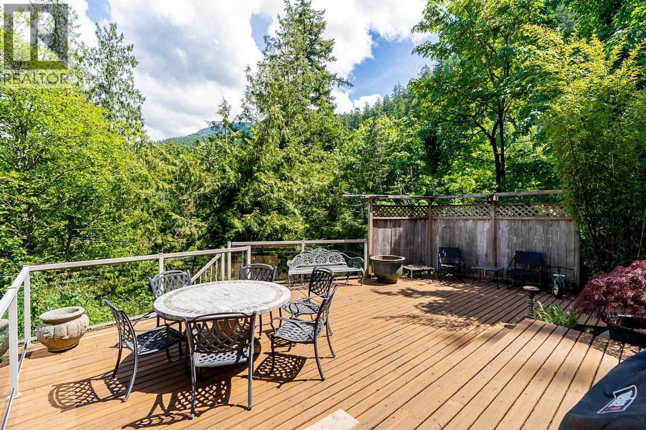 6330 CHATHAM STREET, West Vancouver
