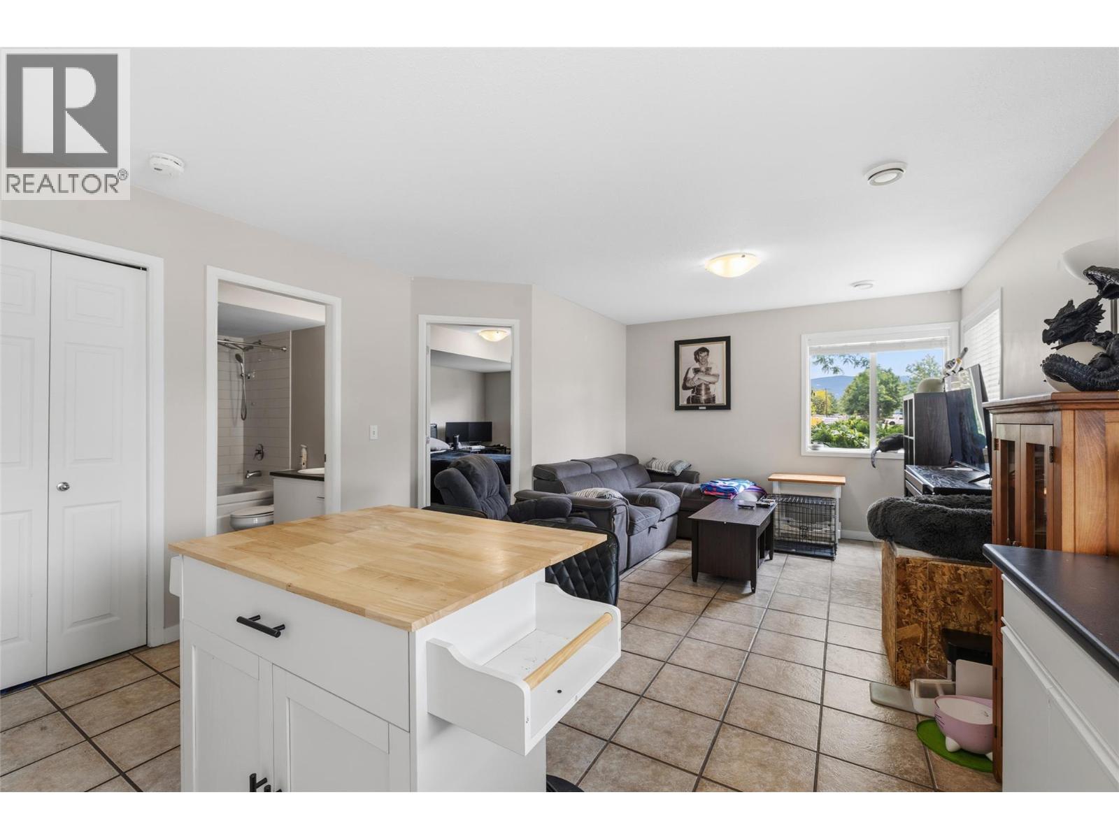 935 Maygard Road - 40