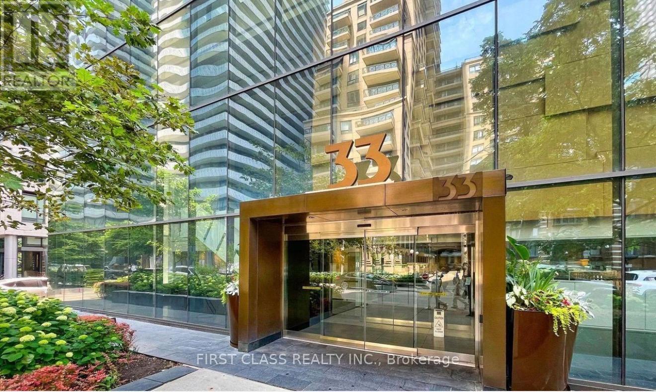 Listing photo of 3410 - 33 CHARLES STREET E