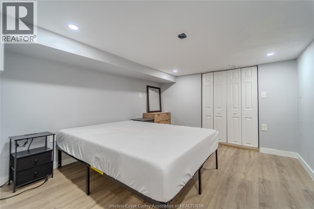 2647 George - 19