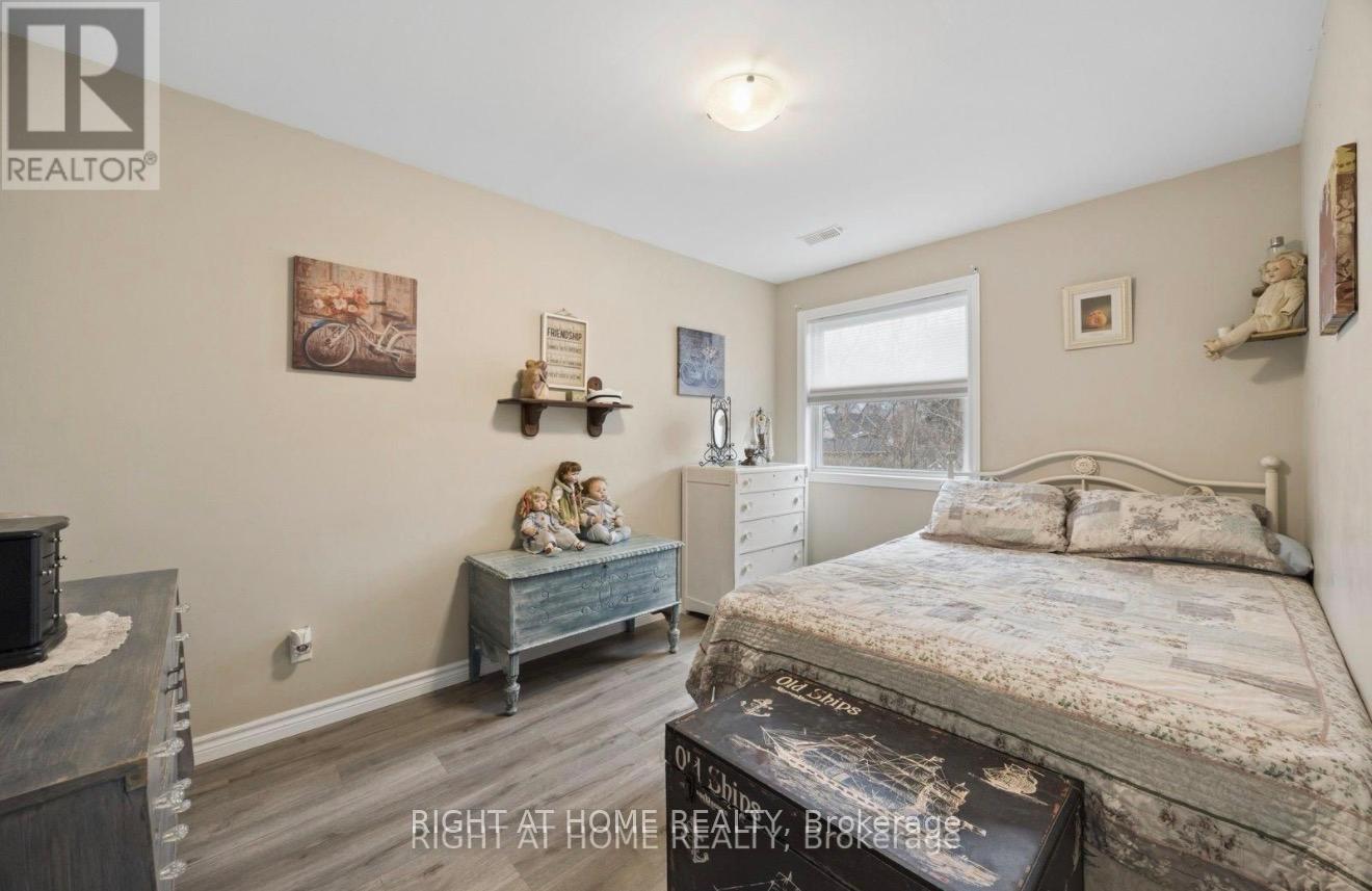 154 ADMIRAL ROAD - 14