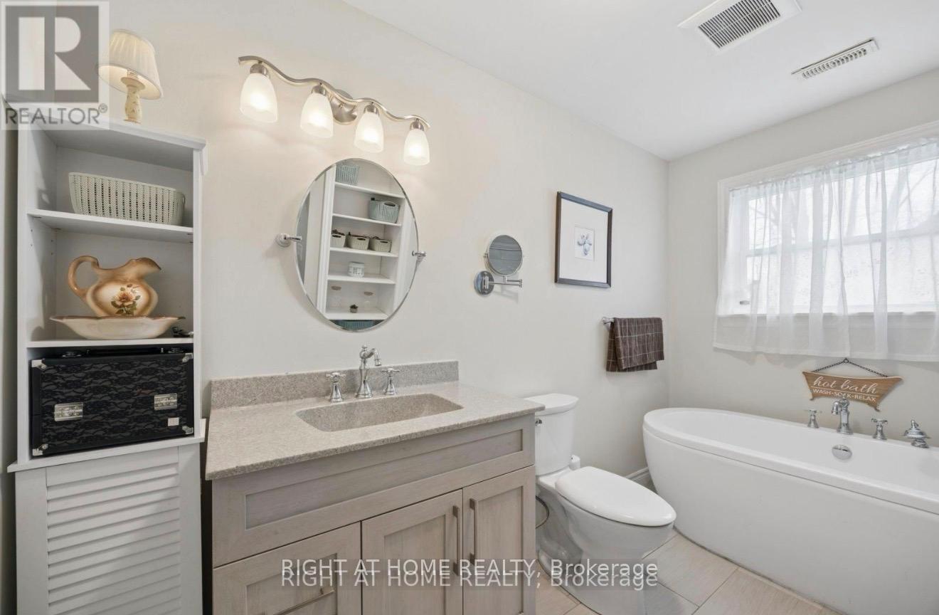 154 ADMIRAL ROAD - 15