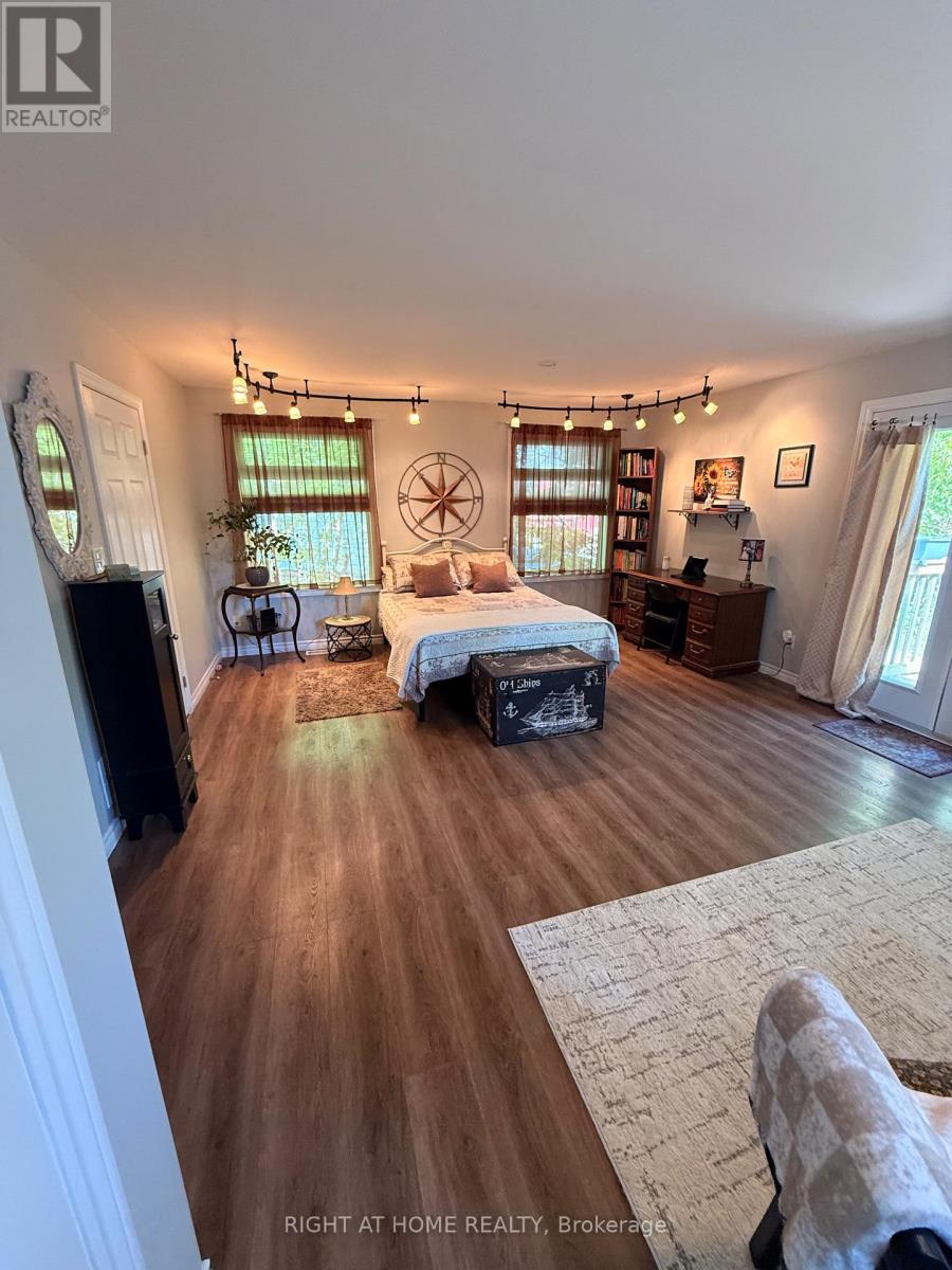 154 ADMIRAL ROAD - 17