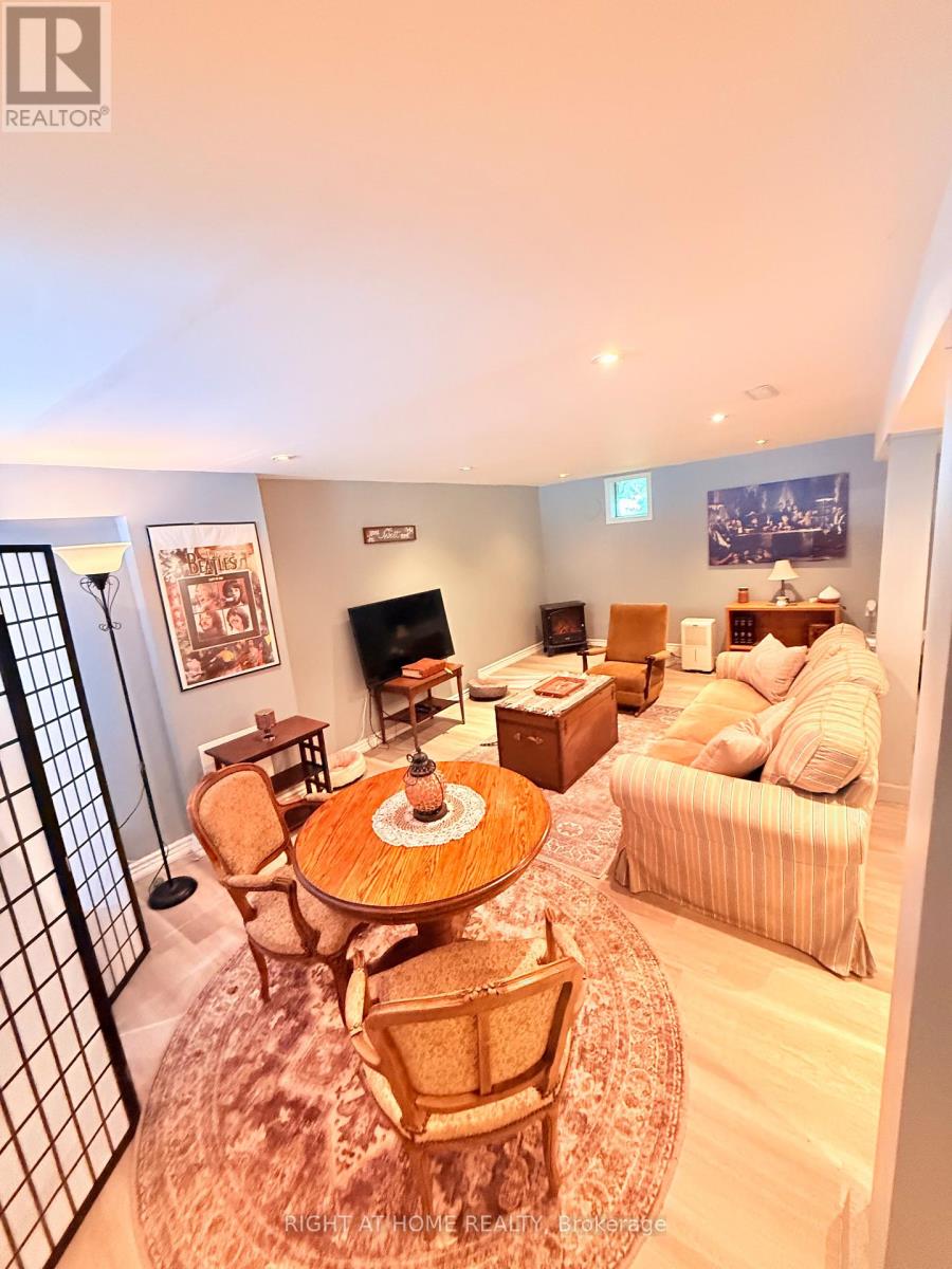 154 ADMIRAL ROAD - 19