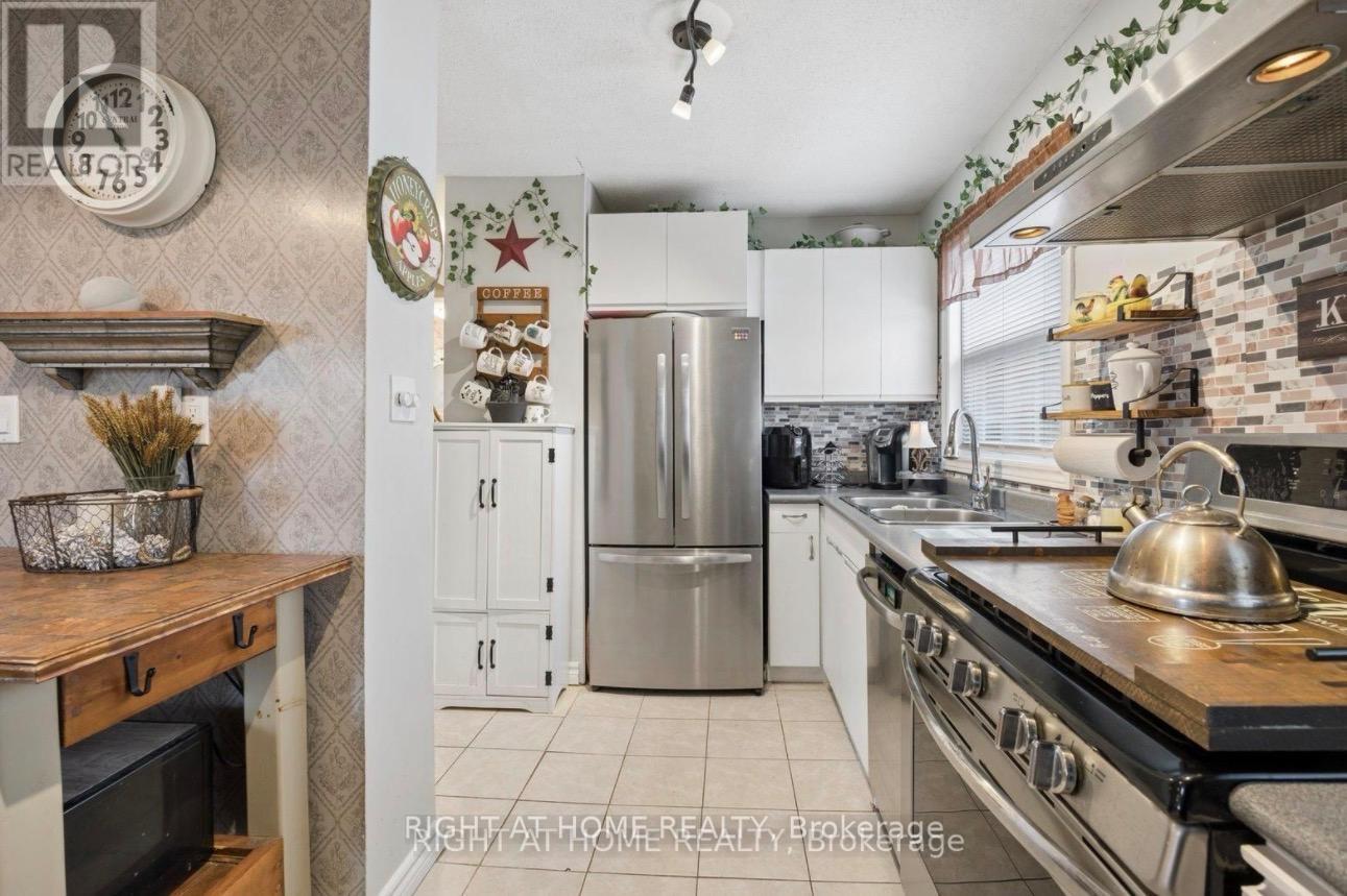 154 ADMIRAL ROAD - 7