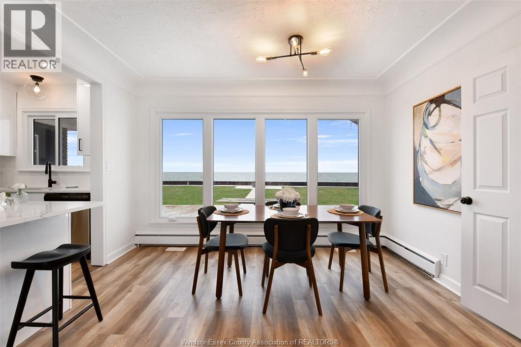 208 ROBSON ROAD - 10