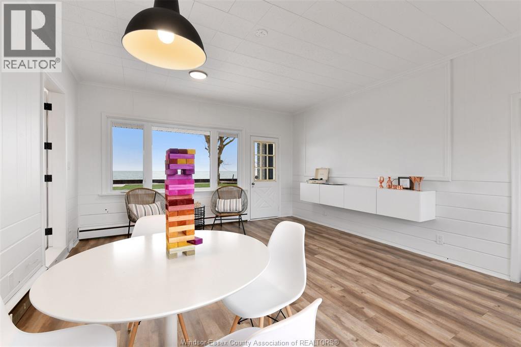 208 ROBSON ROAD - 26
