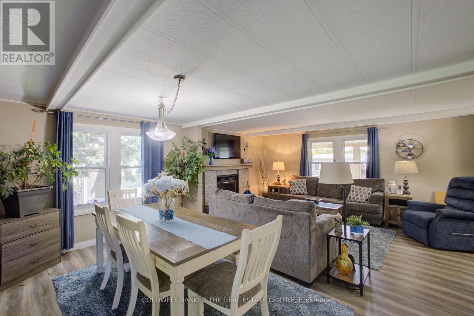 36 LINDEN LANE - 13