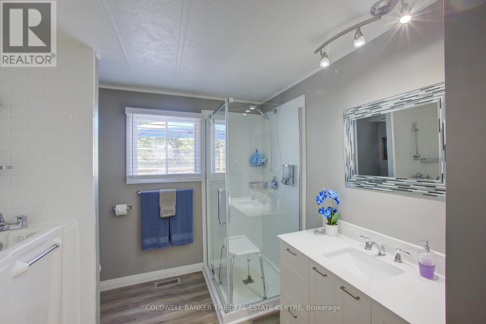 36 LINDEN LANE - 21