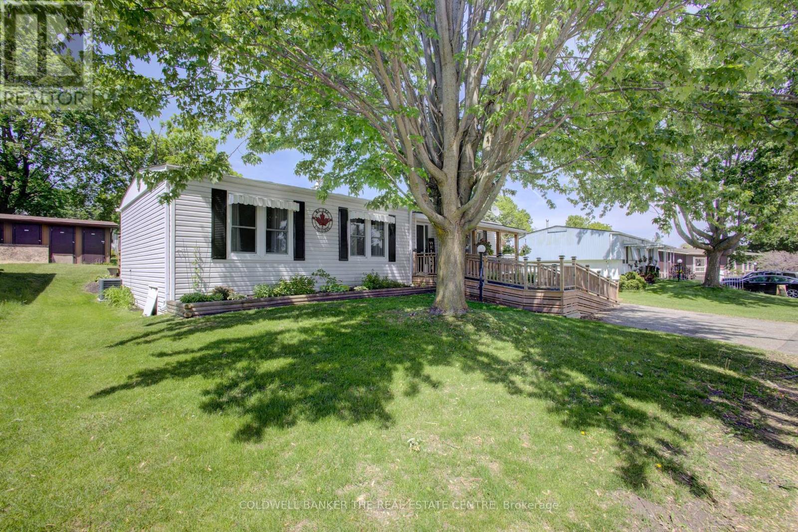 36 LINDEN LANE - 3