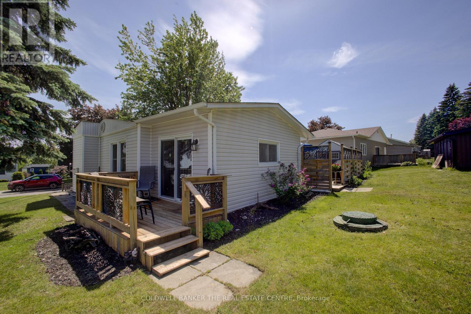 36 LINDEN LANE - 30