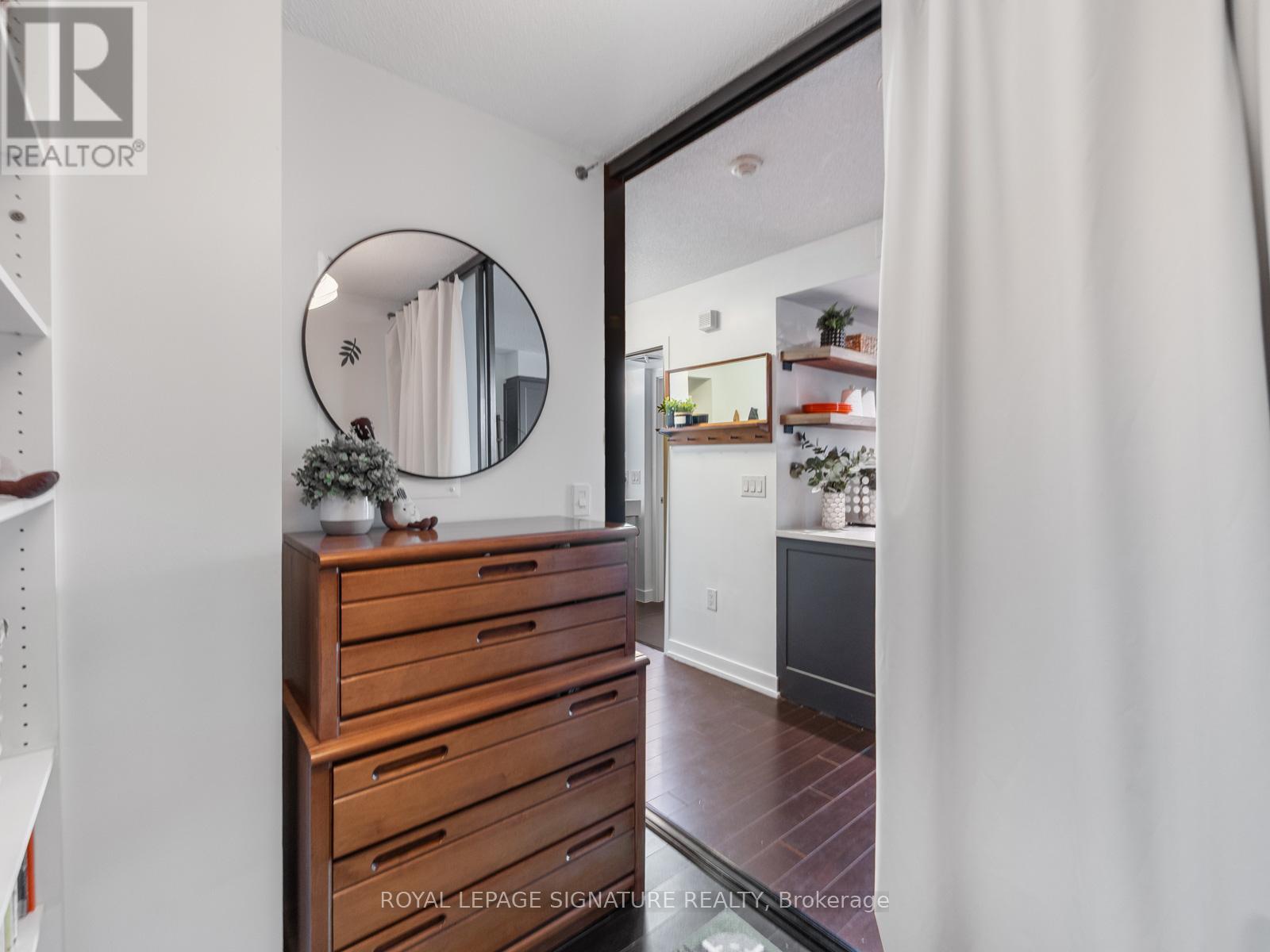 #1109 38 DAN LECKIE WAY - 32