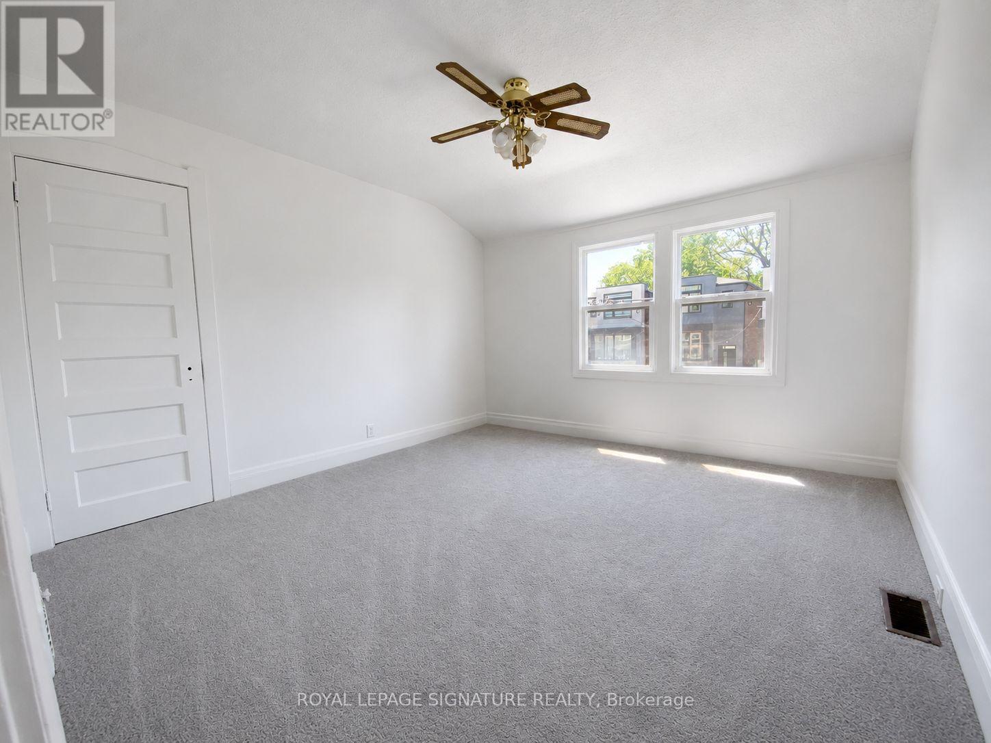35 AUGUST AVENUE - 24