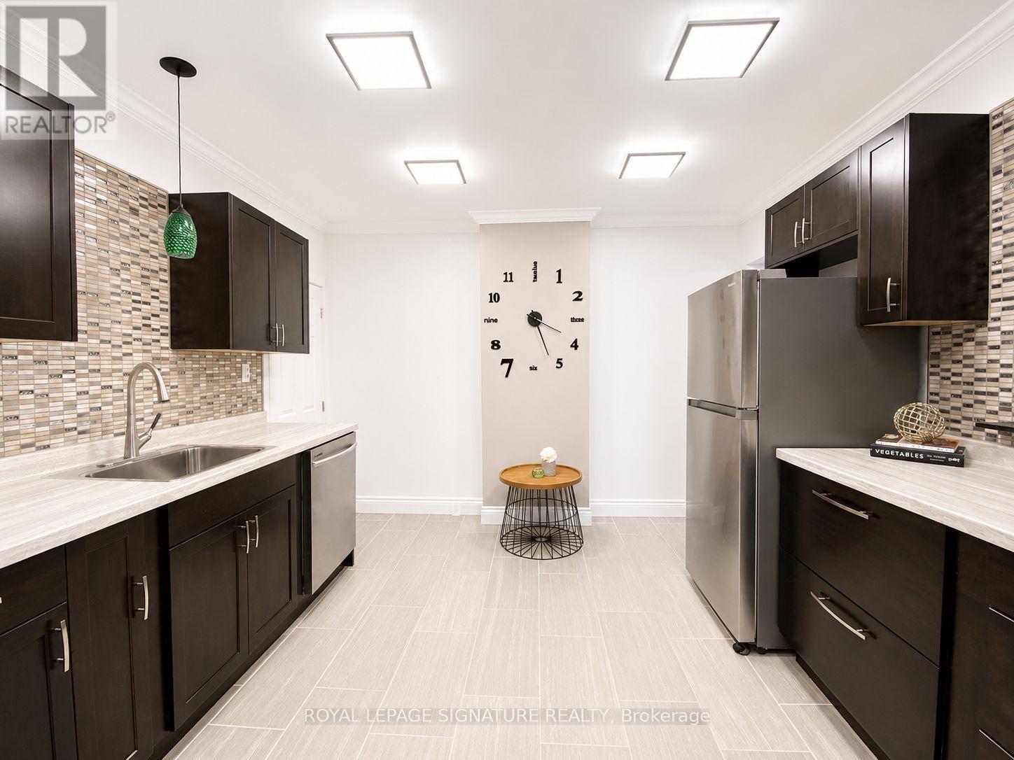 35 AUGUST AVENUE - 8