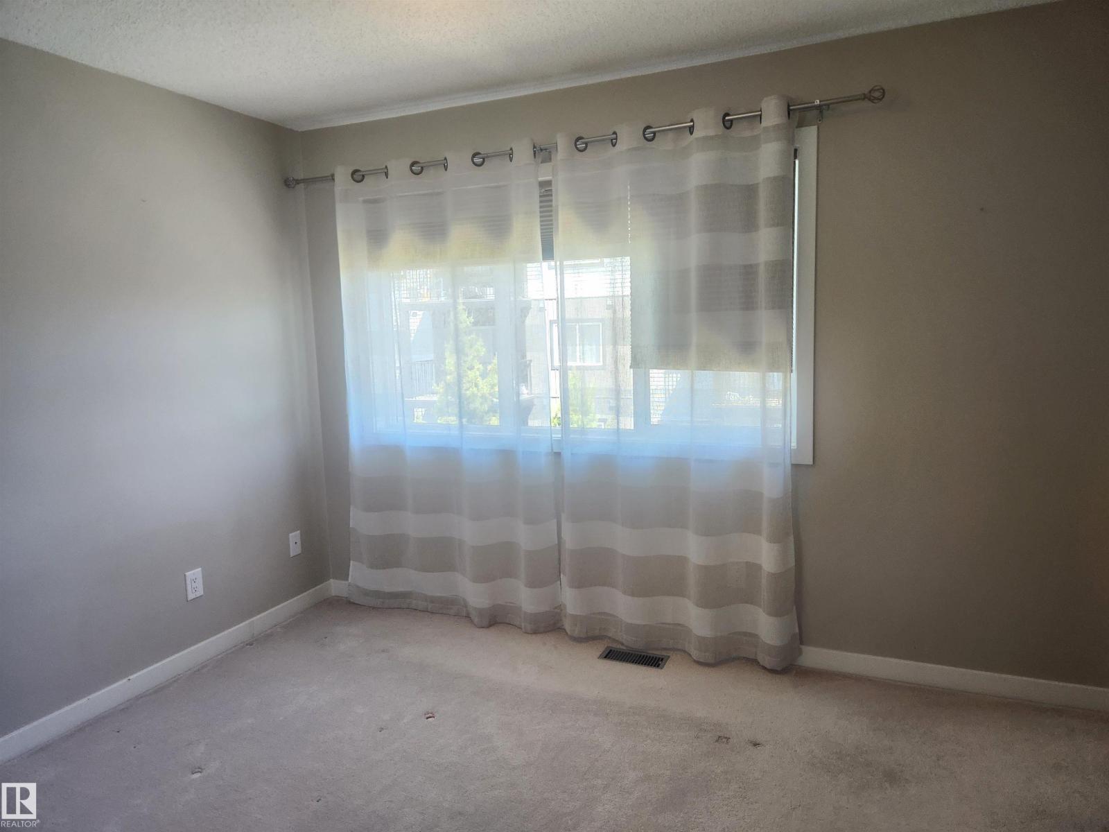 3346 15A AV NW — photo 21