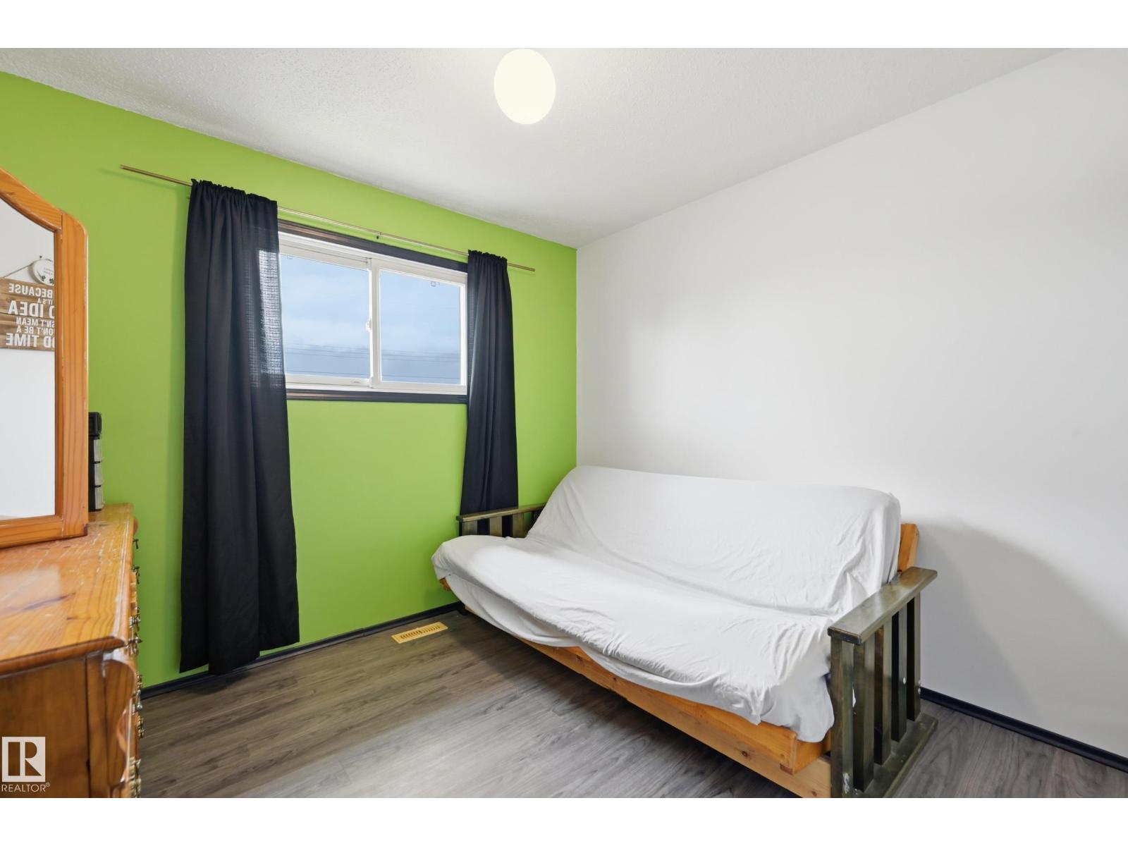5515 143 AV NW — photo 17