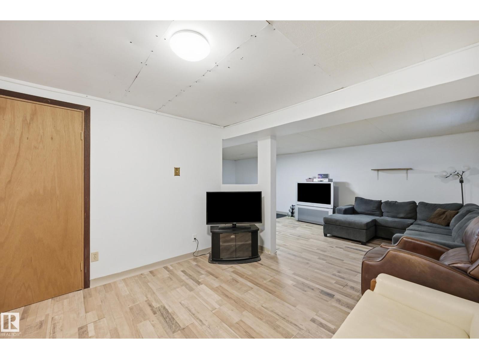 5515 143 AV NW — photo 26