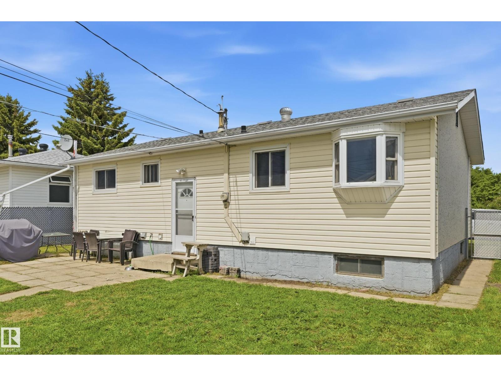 5515 143 AV NW — photo 39