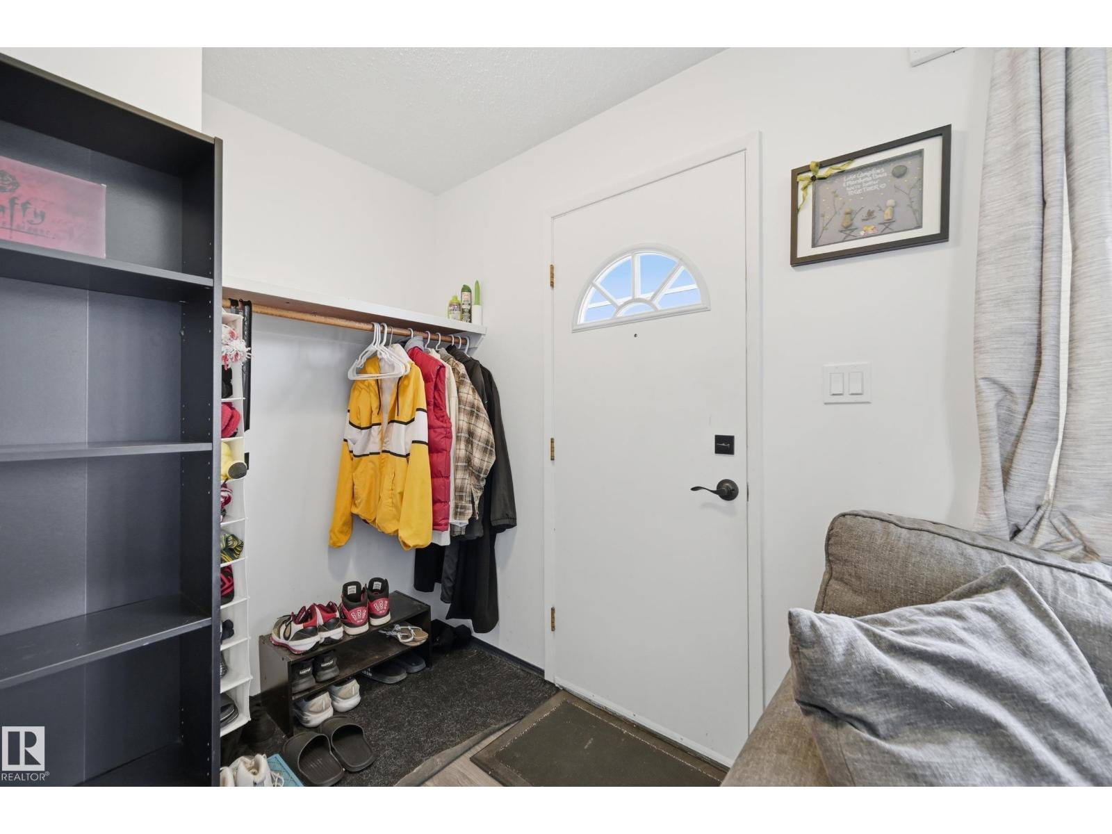 5515 143 AV NW - photo 4