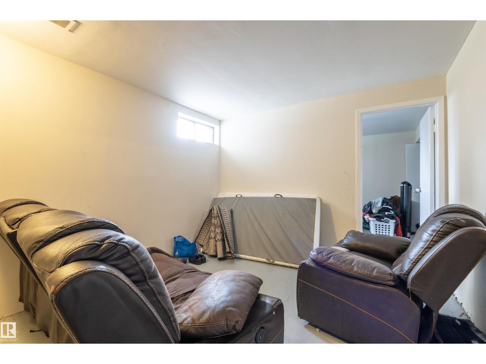 7115-7121 80 AV NW - 31