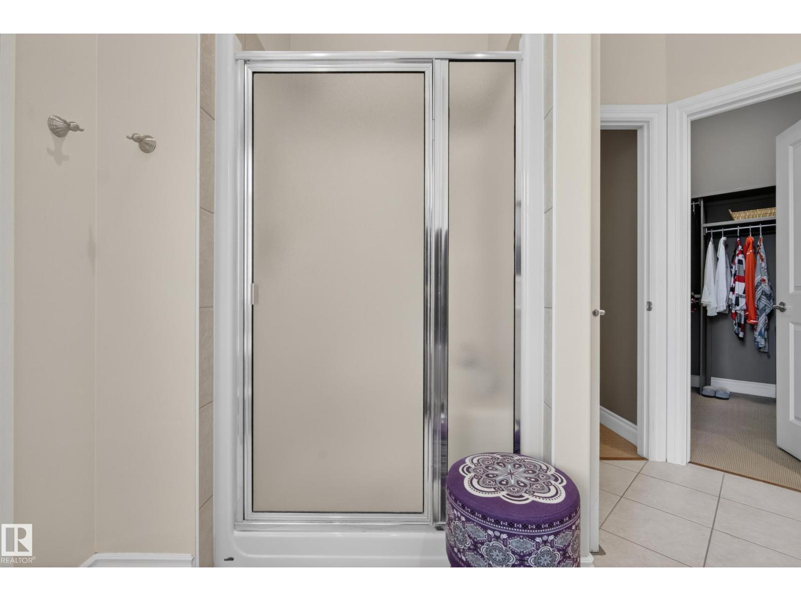 76 NOTTINGHAM IN — photo 20