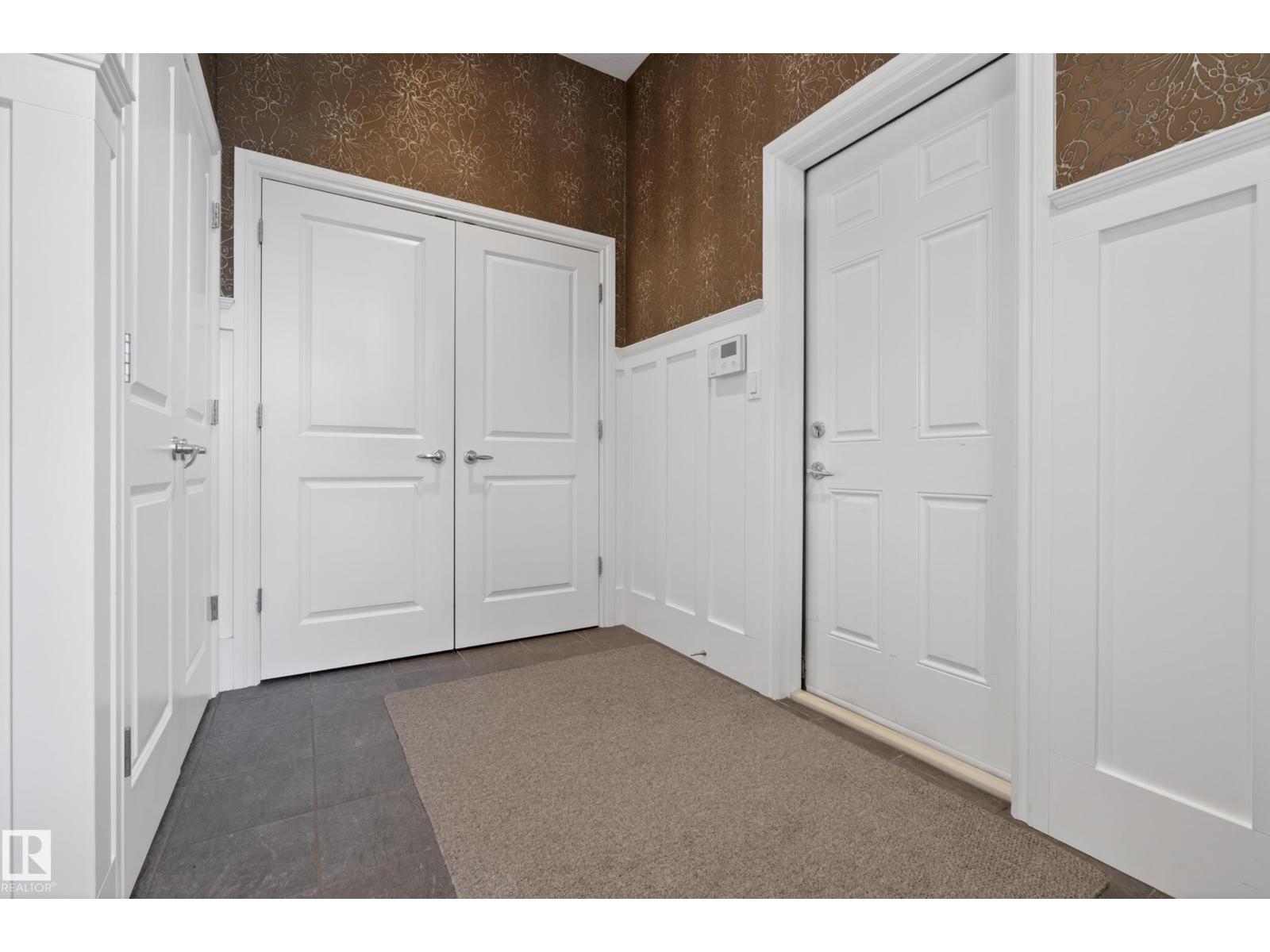 76 NOTTINGHAM IN — photo 23