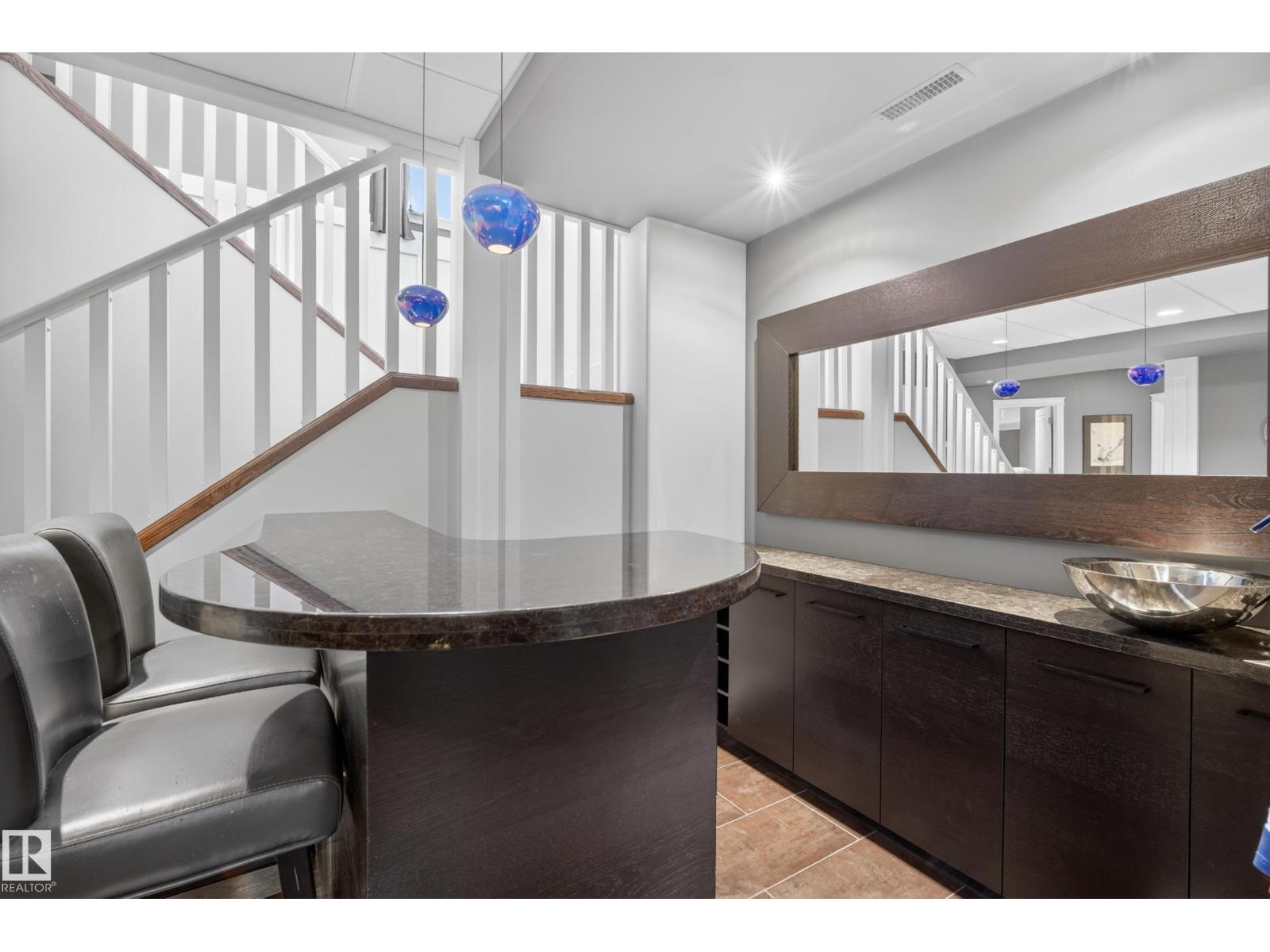 76 NOTTINGHAM IN — photo 34