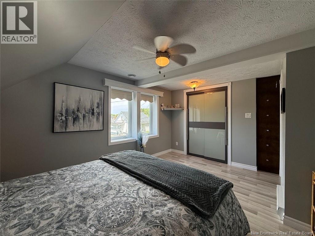 59 42e Avenue - 25