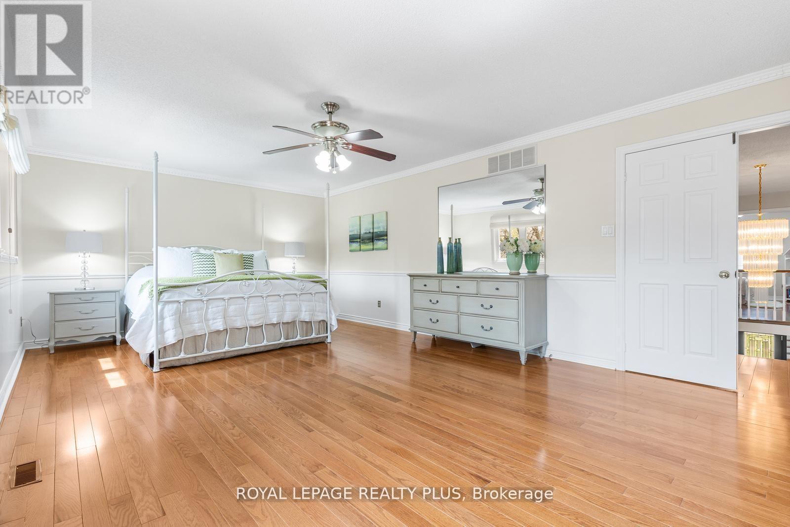 1504 TANNER COURT - 23