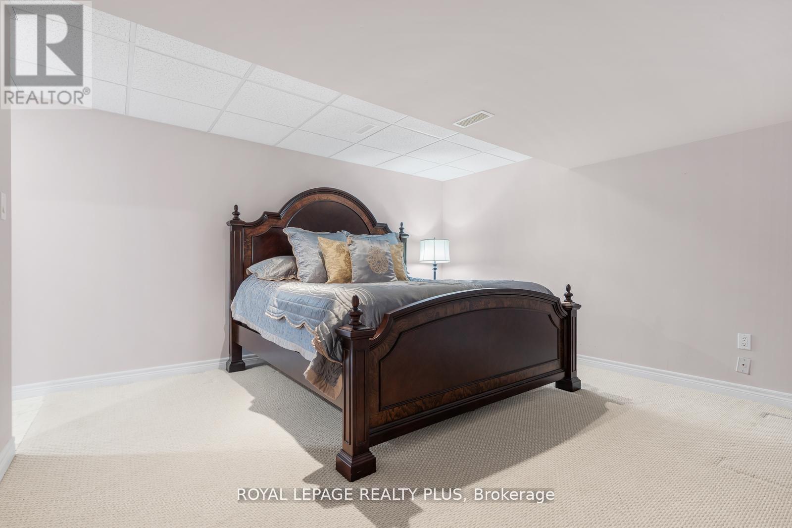 1504 TANNER COURT - 40