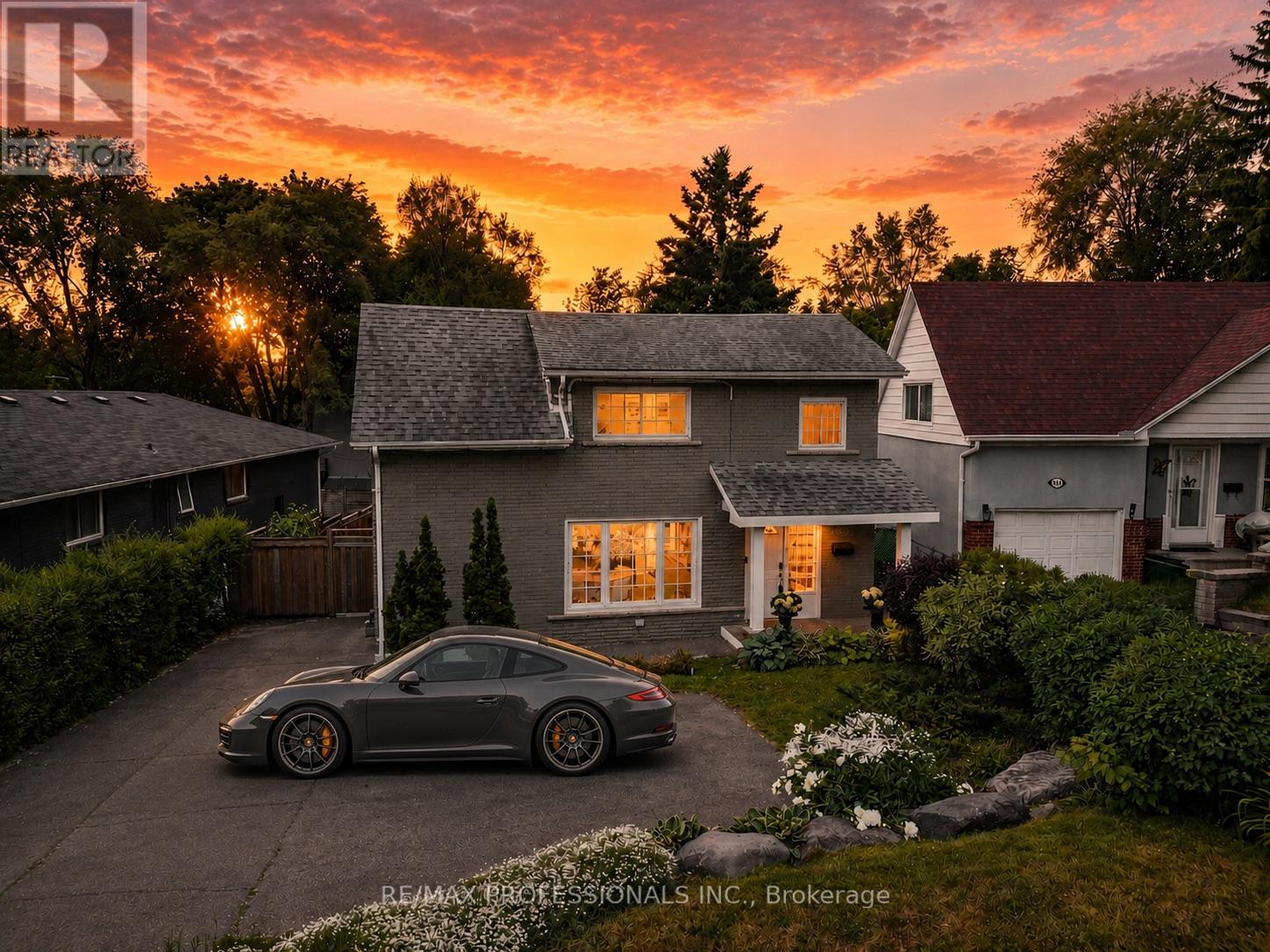 Listing photo of 4625 DUNDAS STREET W