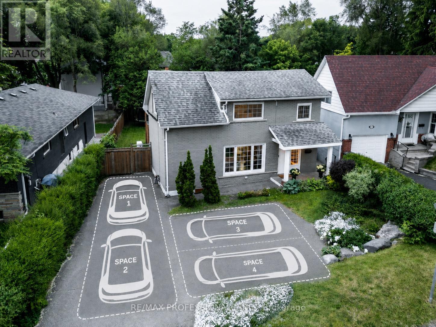 4 Parking Spaces