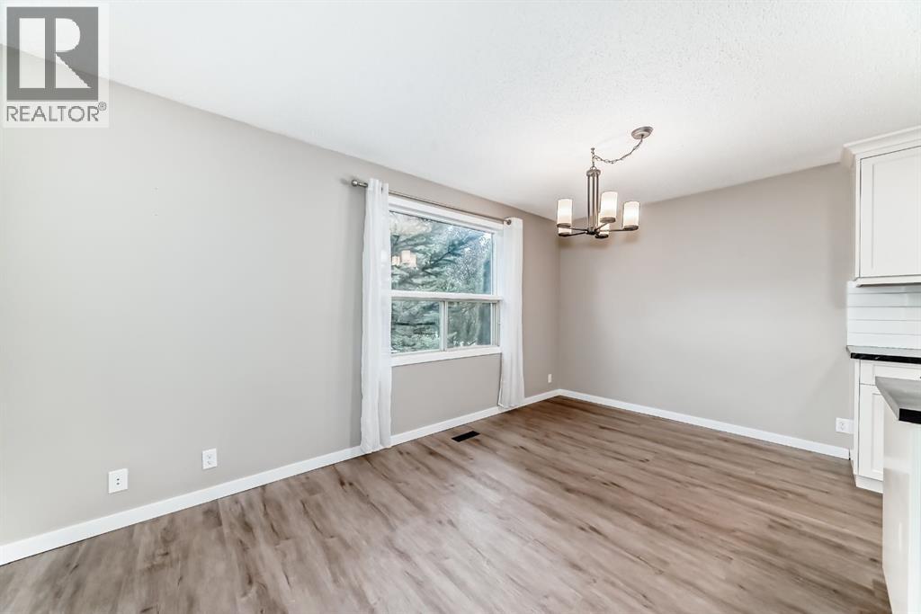 35 Green Meadow Crescent — photo 11