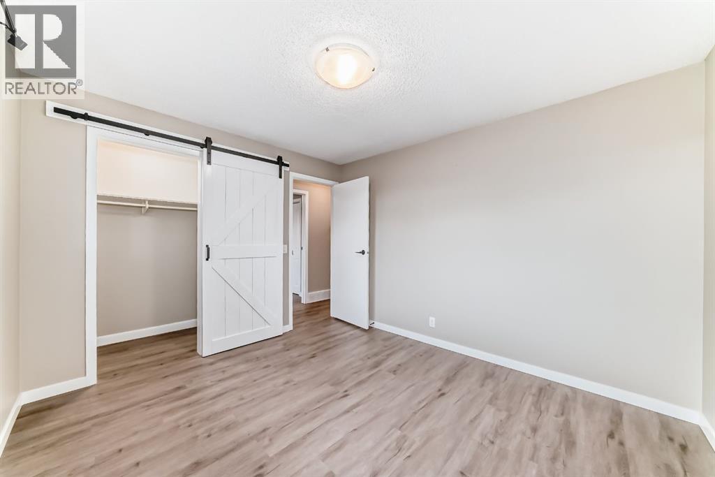 35 Green Meadow Crescent — photo 16