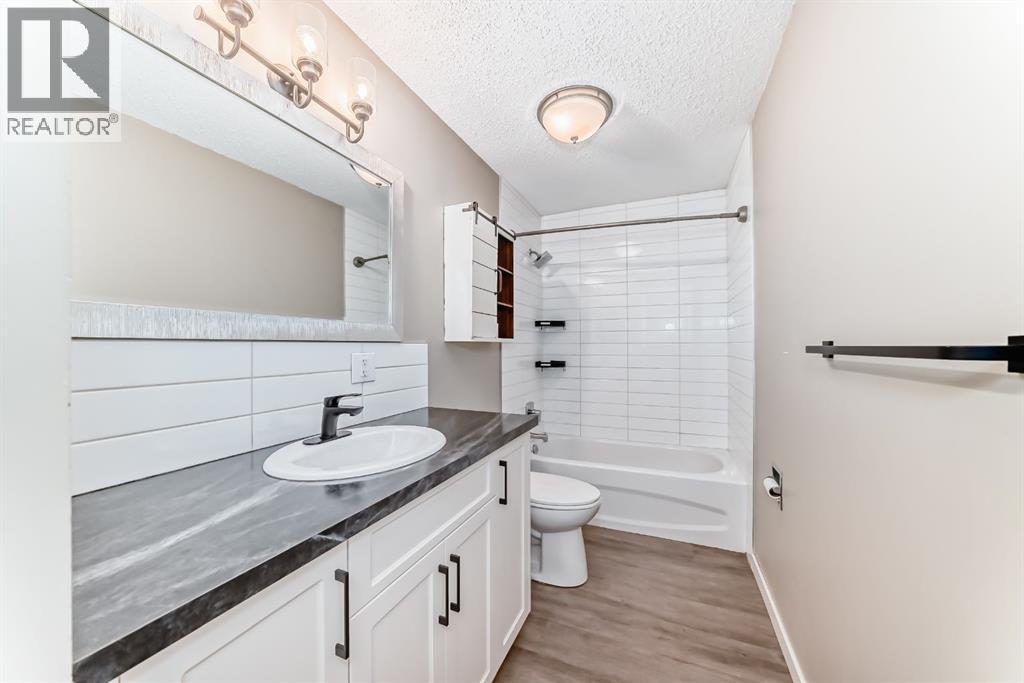 35 Green Meadow Crescent — photo 17