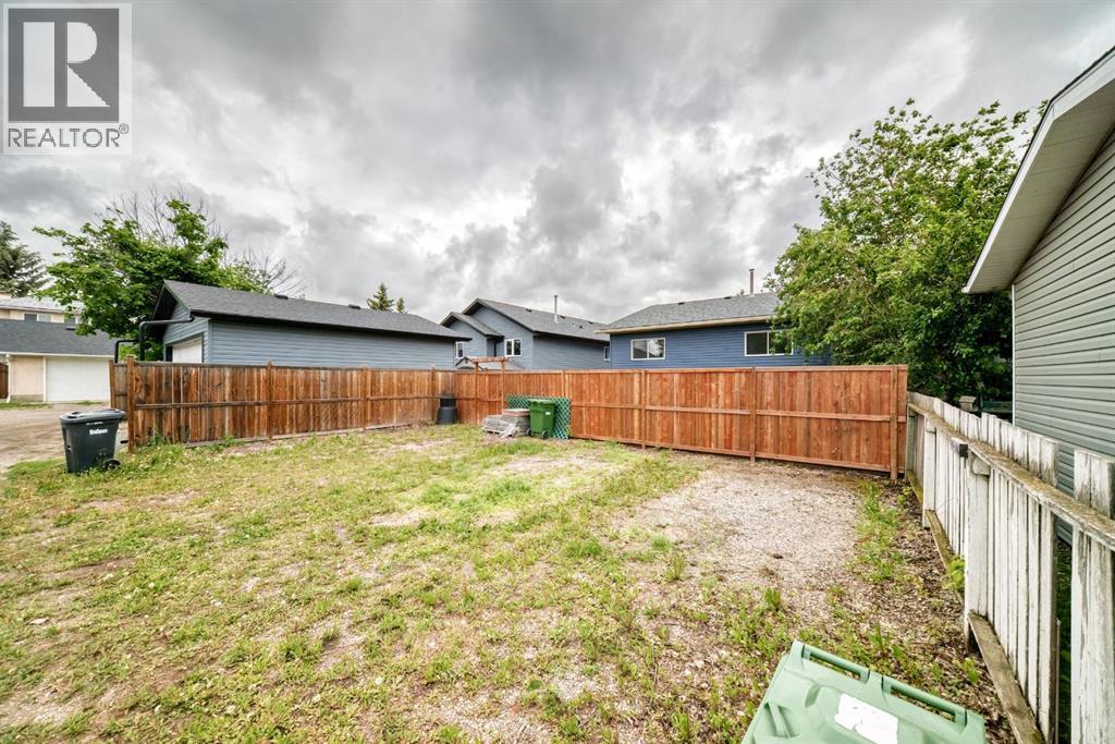 35 Green Meadow Crescent — photo 31