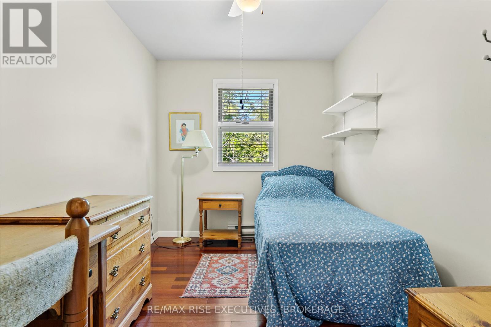22 THE POINT ROAD - 21