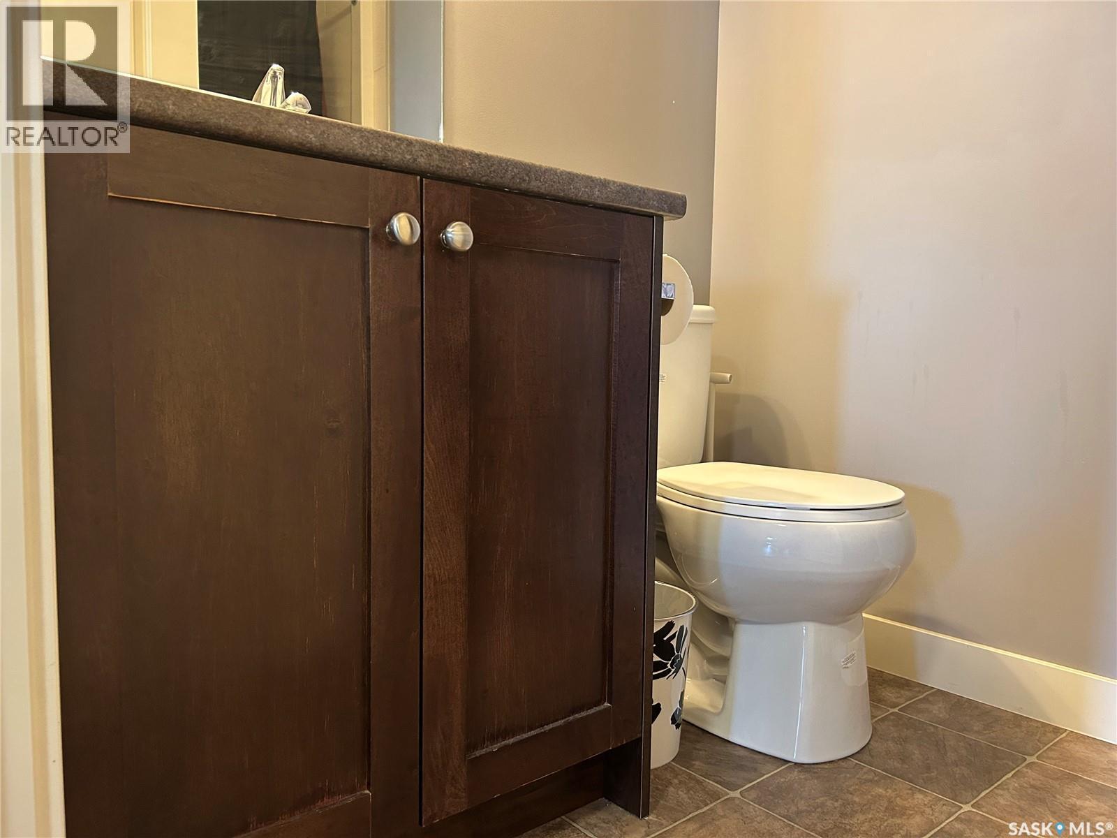 210 308 Petterson DRIVE — photo 25