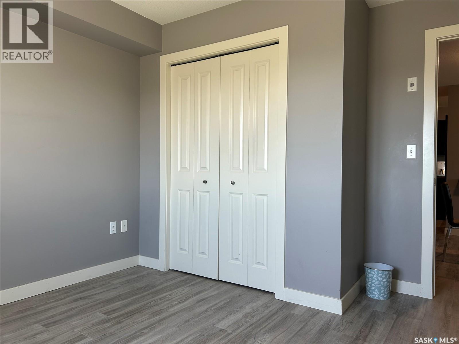 210 308 Petterson DRIVE — photo 24