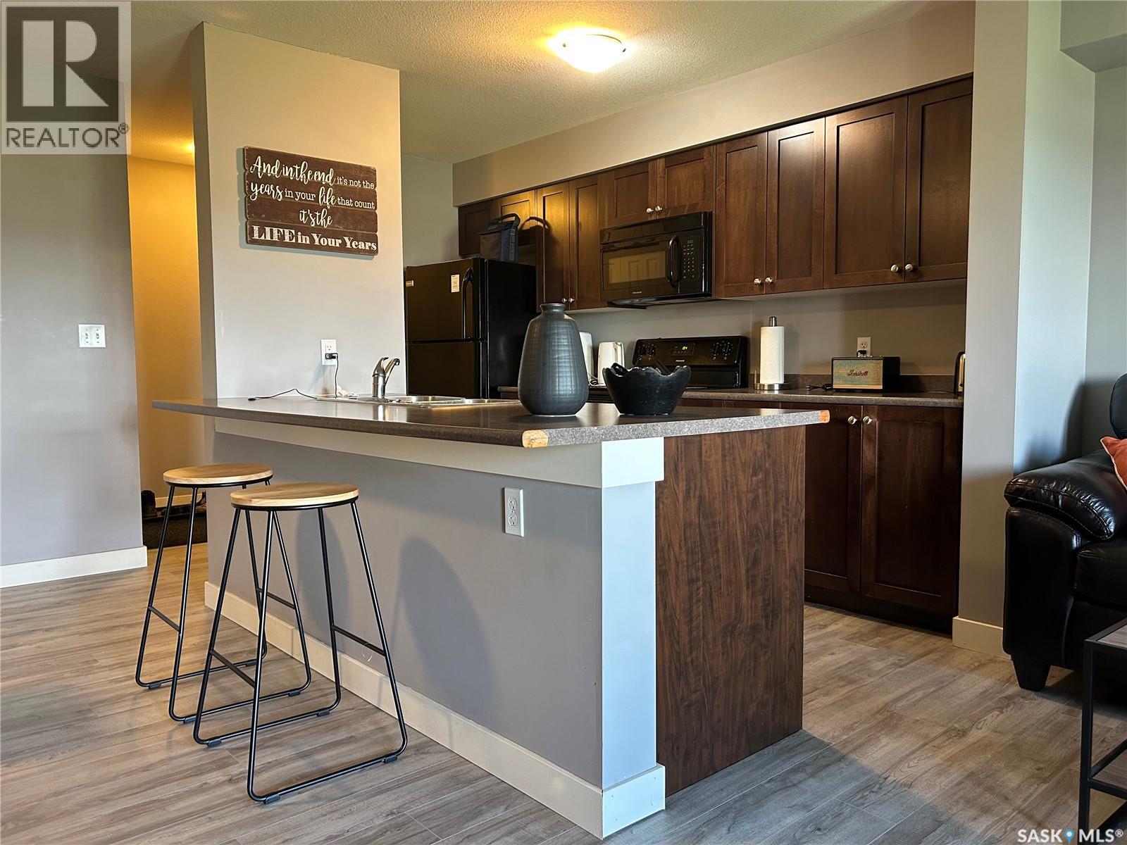210 308 Petterson DRIVE — photo 11