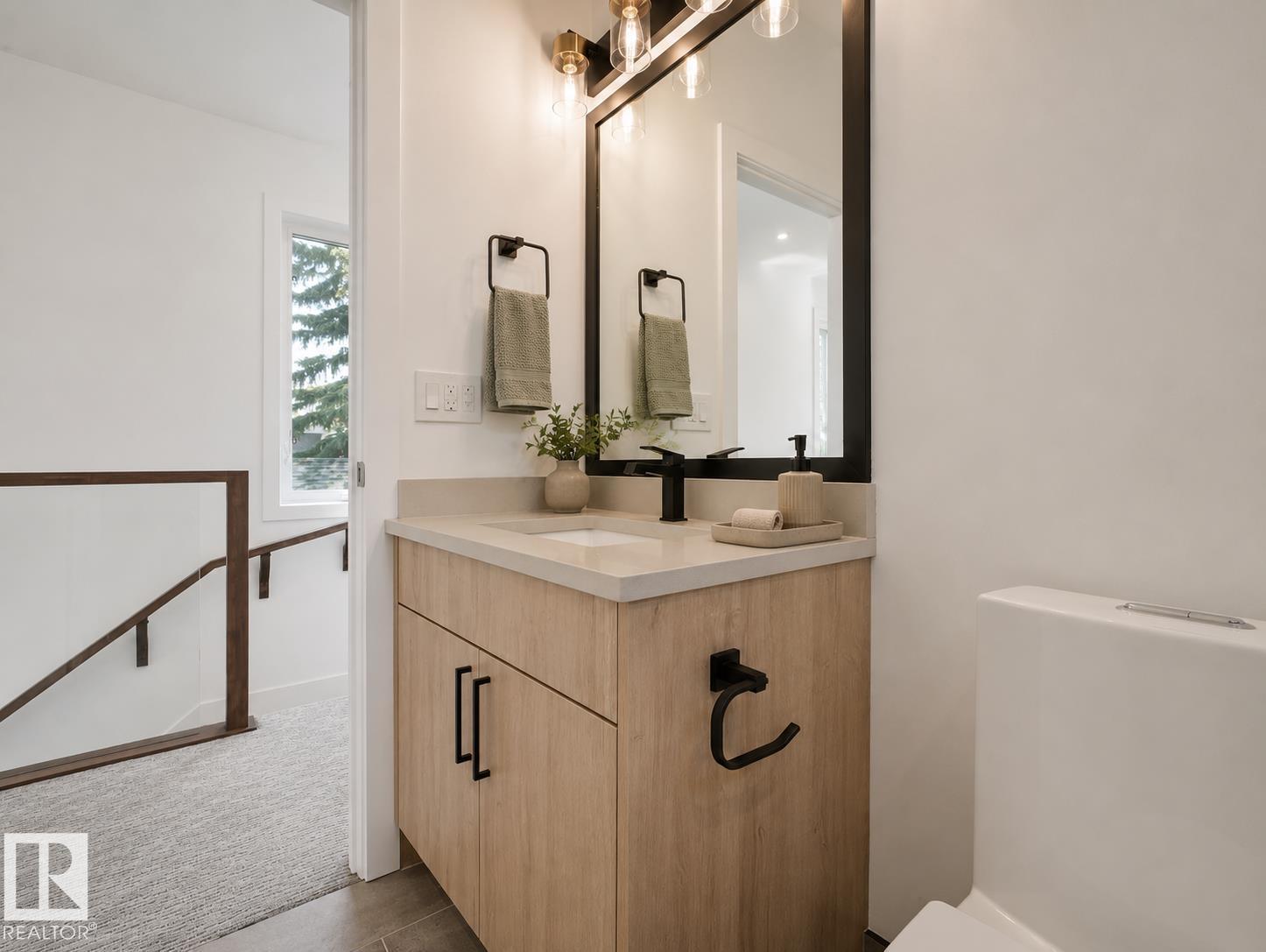 13843 110A AV NW - 21