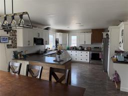 Laundry room - 33107 25n Road, Sarto, MB R0A1X0 Photo 7